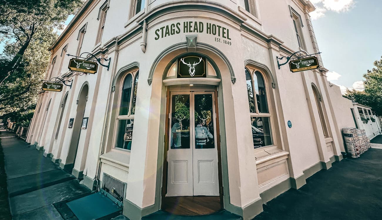 Stags Head Hotel